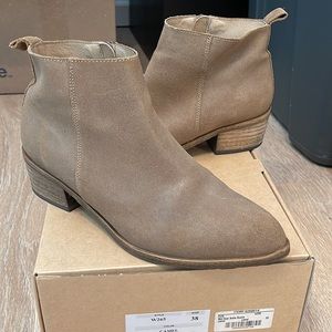 Firth Camel (Tan) Color suede booties US Size 8